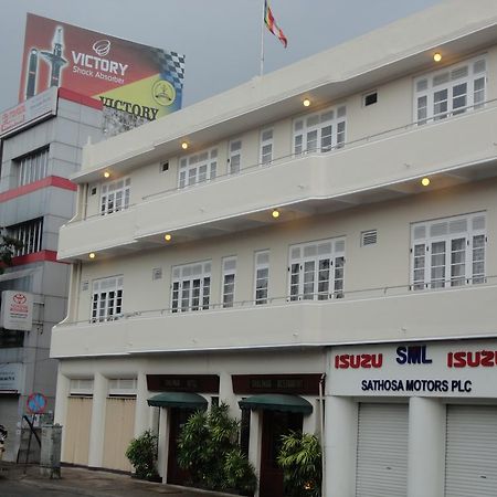 Shalimar Hotel Kolombo Bagian luar foto