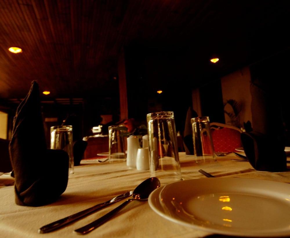 Shalimar Hotel Kolombo Bagian luar foto