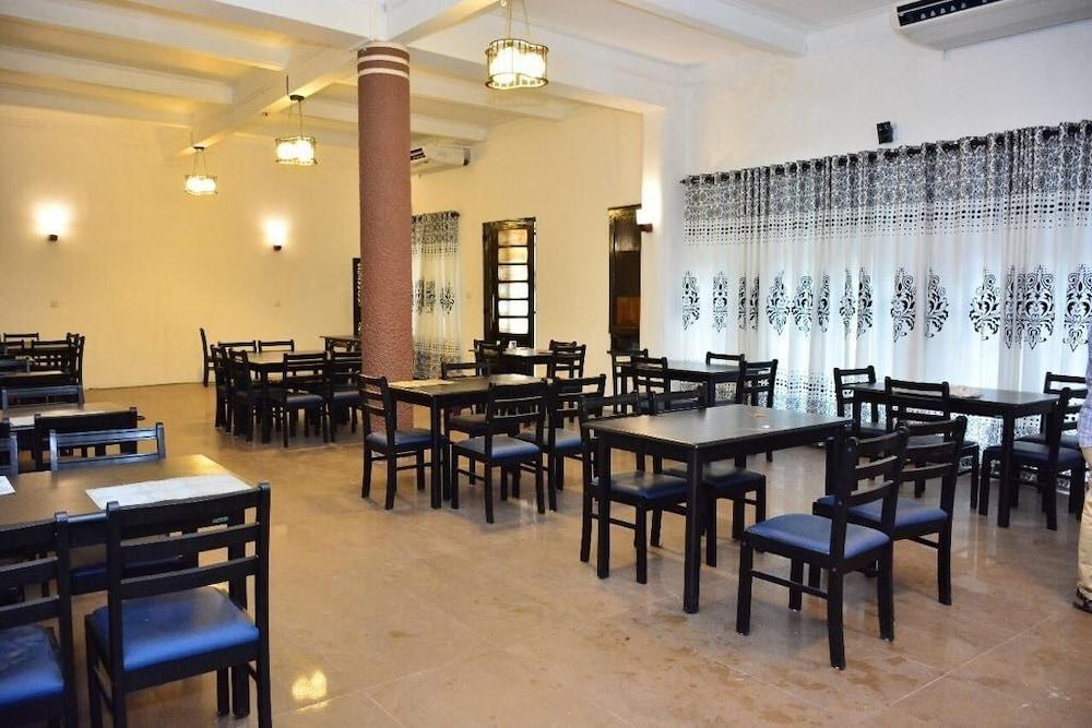 Shalimar Hotel Kolombo Bagian luar foto