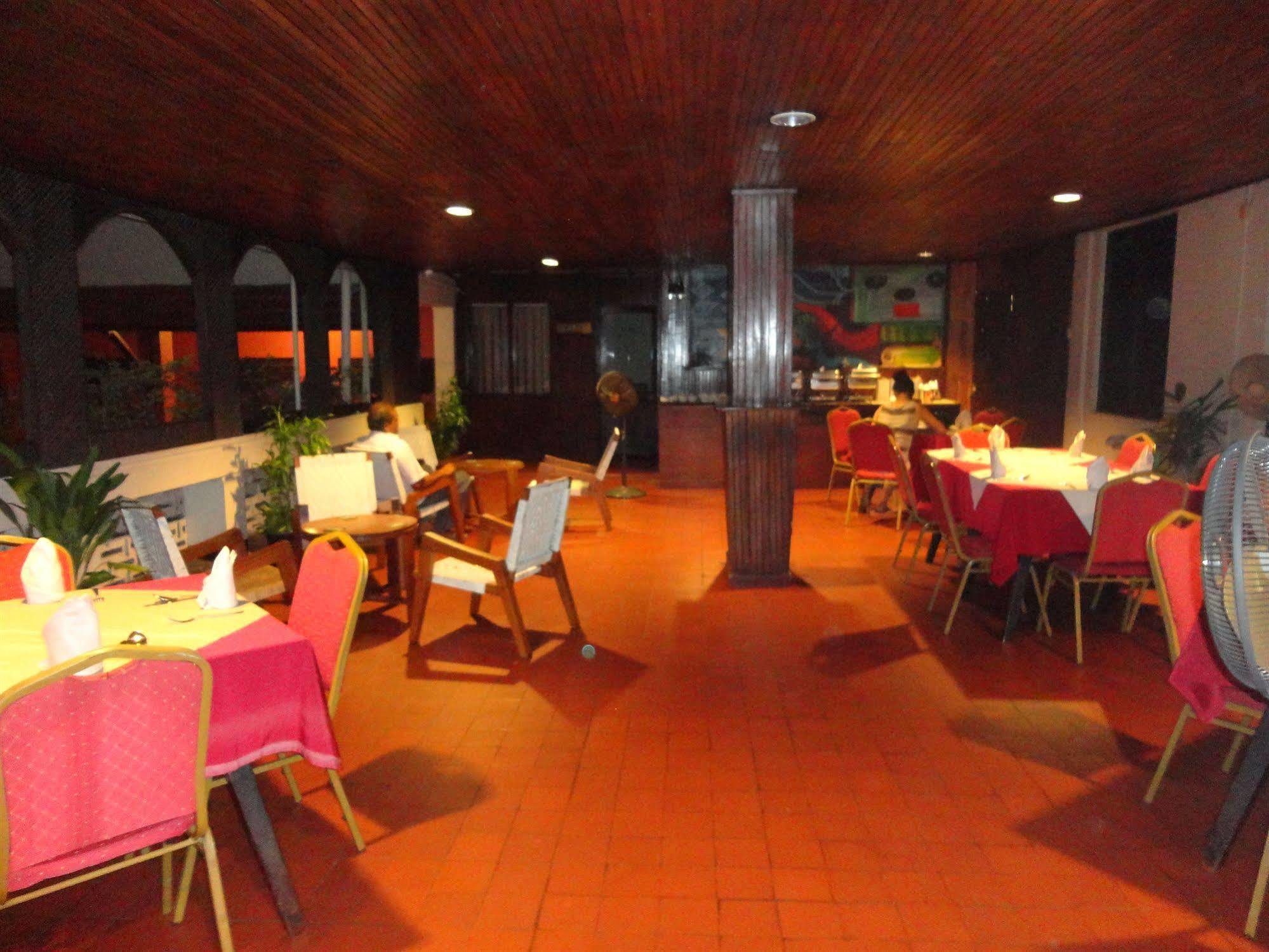 Shalimar Hotel Kolombo Bagian luar foto
