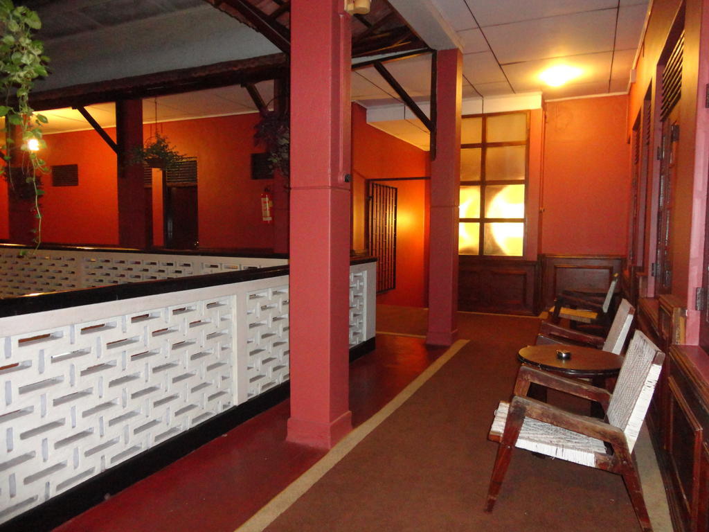 Shalimar Hotel Kolombo Bagian luar foto